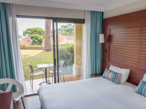 Hôtel Les Jardins De Sainte-Maxime : photo 1 de la chambre chambre double ou lits jumeaux - vue sur jardin