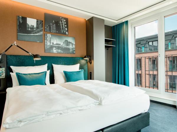 Motel One Hamburg-Fleetinsel : photo 2 de la chambre chambre double