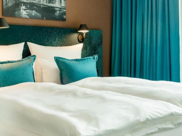 Motel One Hamburg-Fleetinsel : photo 3 de la chambre chambre double