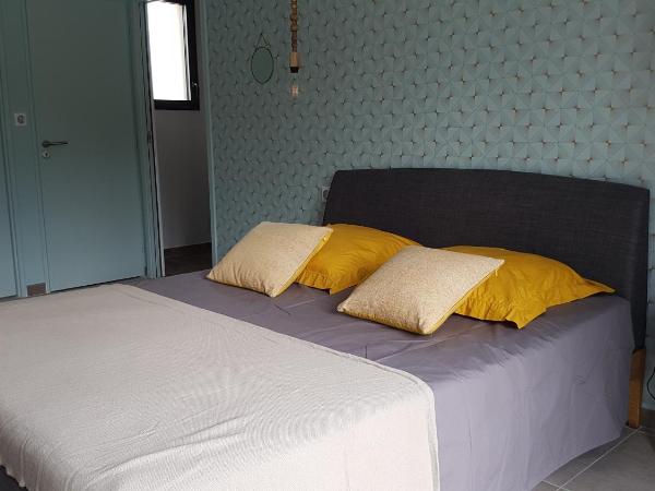 L'Abrico'thym : photo 2 de la chambre chambre double avec terrasse