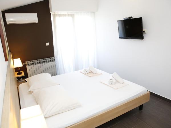 Guest House Lorenta : photo 2 de la chambre chambre double