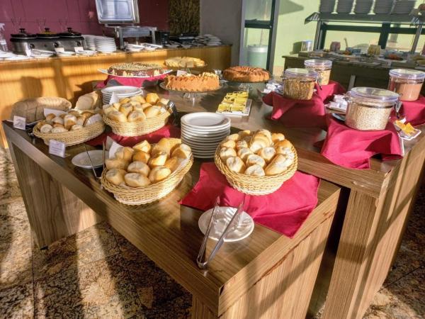 Suítes Natal Plaza 4 Estrelas - Vista Mar - Ponta Negra : photo 9 de la chambre chambre triple supérieure - vue sur mer