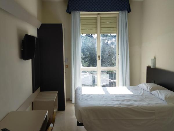 AUTO PARK Hotel : photo 7 de la chambre chambre double