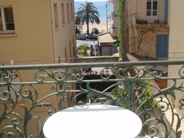 Hôtel L'Oustaou : photo 2 de la chambre appartement avec balcon - vue sur mer
