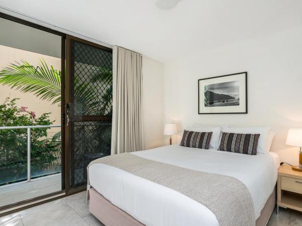 Bayview Beachfront Apartments, in town right on the beach : photo 6 de la chambre appartement supérieur 2 chambres