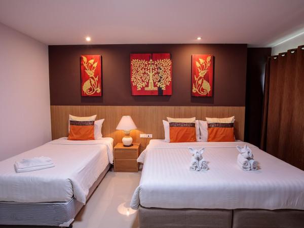 Huen Jao Ban Hotel : photo 2 de la chambre chambre triple deluxe