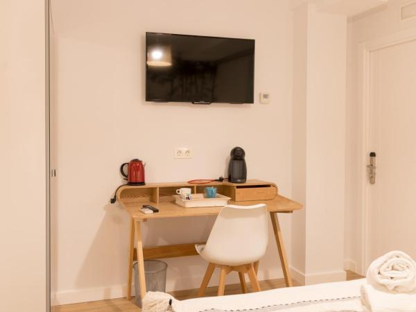 Bilbao Art Lodge Staynnapartments : photo 4 de la chambre chambre double