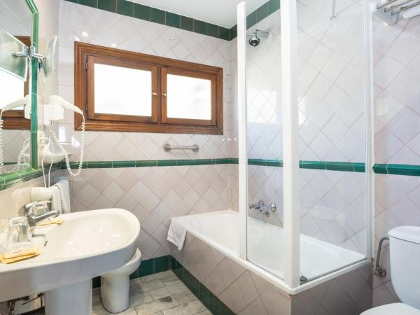 Hotel América : photo 4 de la chambre chambre double supérieure