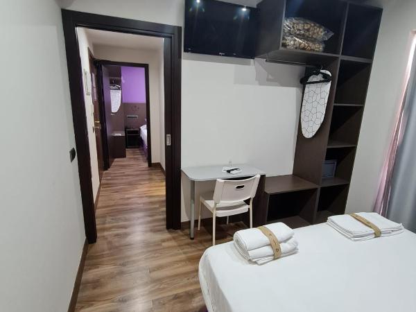 Hotel TossaMar : photo 9 de la chambre chambre familiale avec baignoire