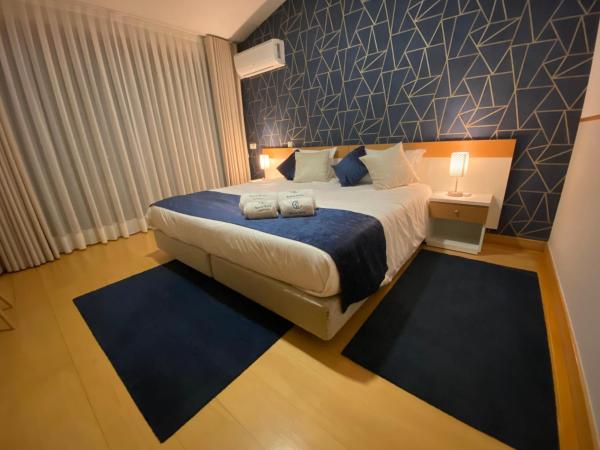 Buarcos Luxury Guest house : photo 1 de la chambre suite avec balcon