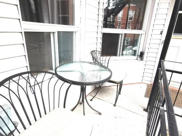 Accueil Chez Francois : photo 9 de la chambre chambre double ou lits jumeaux deluxe avec balcon