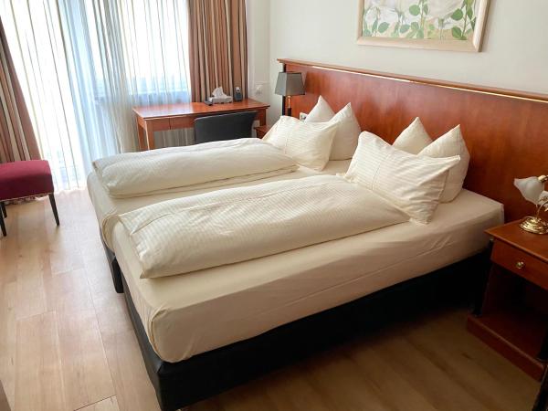 Hotel Condor : photo 4 de la chambre chambre double ou lits jumeaux