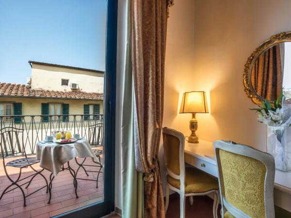 Hotel Machiavelli Palace : photo 1 de la chambre chambre double avec terrasse