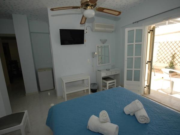 Pension Ocean View : photo 3 de la chambre chambre double ou lits jumeaux deluxe – vue sur jardin