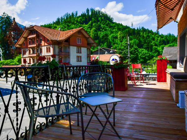 Hotel Tell and Apartments : photo 3 de la chambre chambre simple avec salle de bains privative