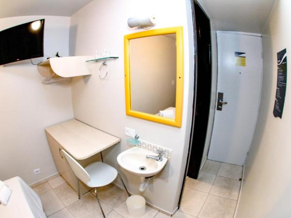 Esquina Batel - Hotel Econômico : photo 5 de la chambre chambre lit queen-size deluxe