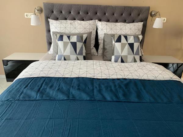 Hollik Apartmanház : photo 7 de la chambre studio avec terrasse