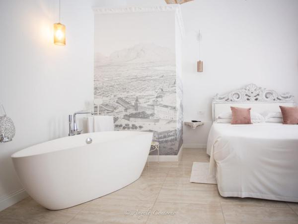 Palazzo del Poeta - Dimora Contemporanea : photo 1 de la chambre chambre double deluxe avec baignoire