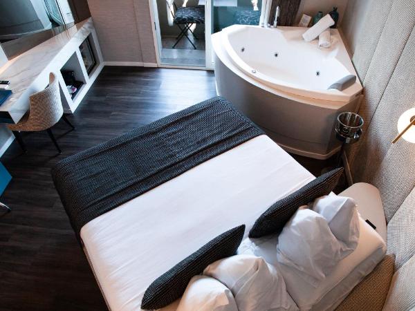 Relais sul Mare Boutique Hotel : photo 1 de la chambre suite avec jacuzzi - vue sur mer