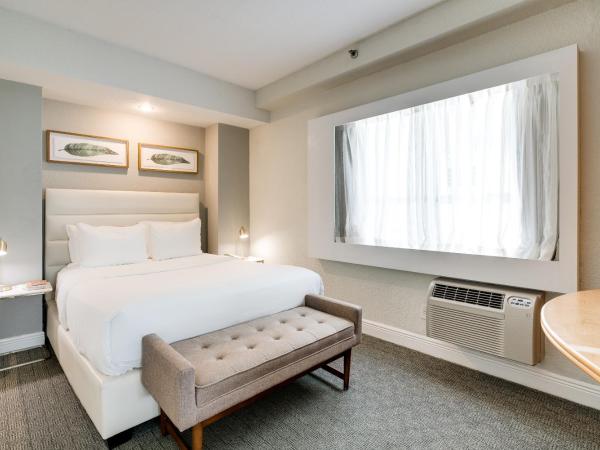 Crest Hotel Suites : photo 1 de la chambre suite 1 chambre