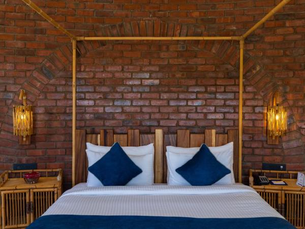 Ramee Royal Resort & Spa - Udaipur : photo 3 de la chambre royal suite with candlelight dinner