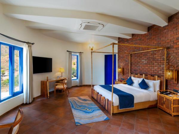 Ramee Royal Resort & Spa - Udaipur : photo 1 de la chambre royal suite with candlelight dinner