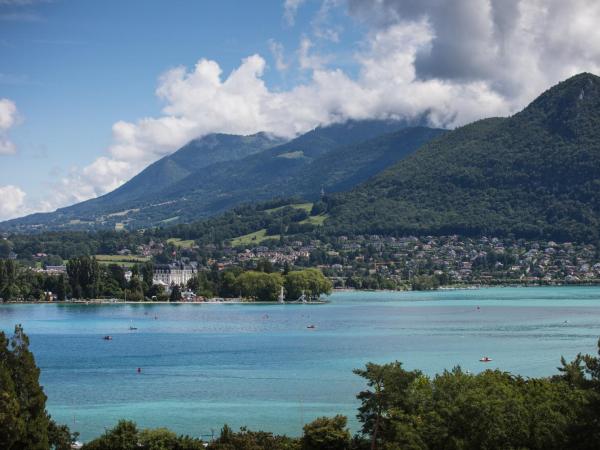 Le Pélican : photo 1 de la chambre suite avec vue sur lac 