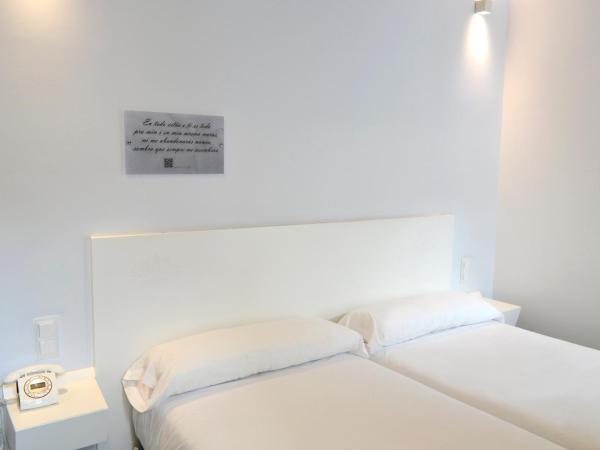 Hotel Alda San Bieito : photo 3 de la chambre chambre double ou lits jumeaux standard