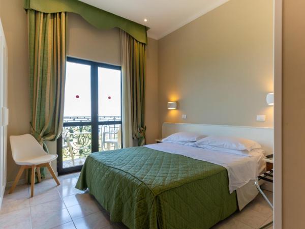 Hotel Villa Igea : photo 2 de la chambre chambre double - vue sur mer