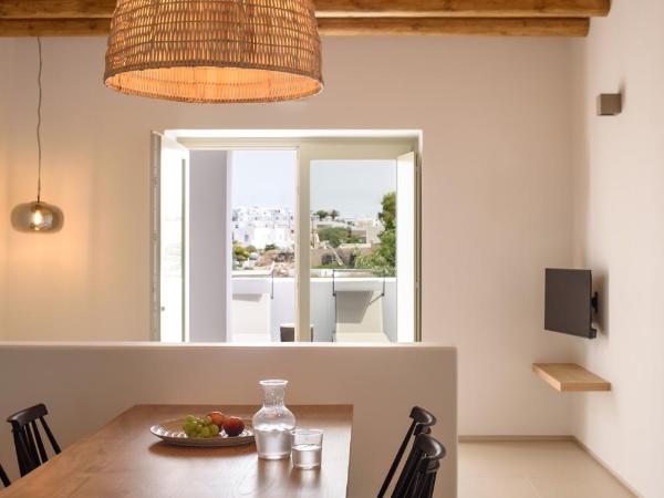 Este Luxury Suites : photo 4 de la chambre suite junior avec bain à remous - vue sur mer