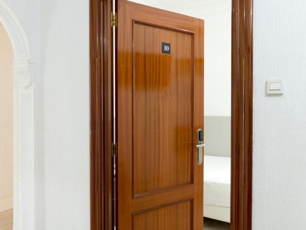 Pensión Arias : photo 1 de la chambre chambre simple supérieure