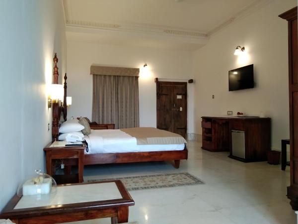 Fateh Garh Resort by Fateh Collection : photo 2 de la chambre chambre double ou lits jumeaux supérieure - vue sur montagnes