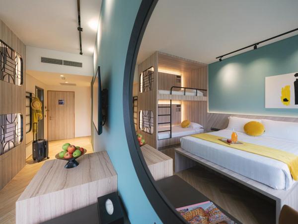 Furama RiverFront : photo 4 de la chambre chambre familiale premier 