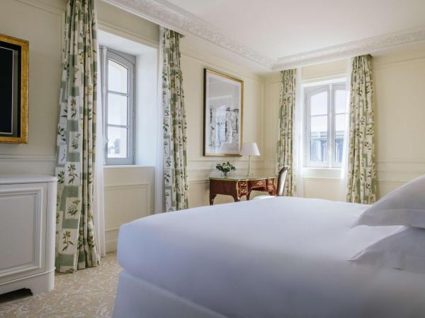 Hôtel du Palais Biarritz, in The Unbound Collection by Hyatt : photo 1 de la chambre chambre lit king-size deluxe