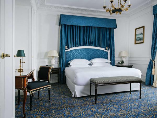 Hôtel du Palais Biarritz, in The Unbound Collection by Hyatt : photo 3 de la chambre suite impériale