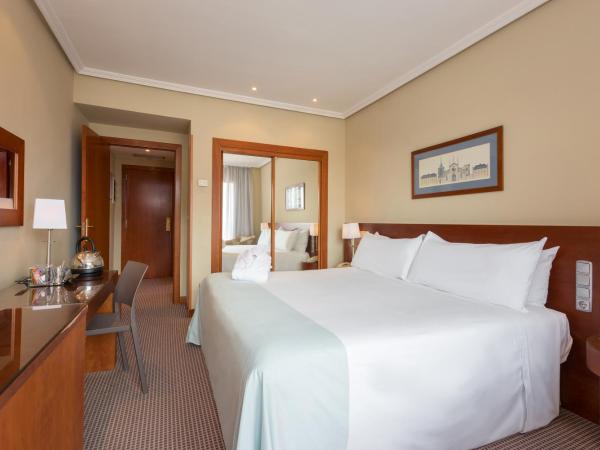 Hotel Madrid Alameda Aeropuerto, Affiliated by Meliá : photo 2 de la chambre chambre lit king-size premium