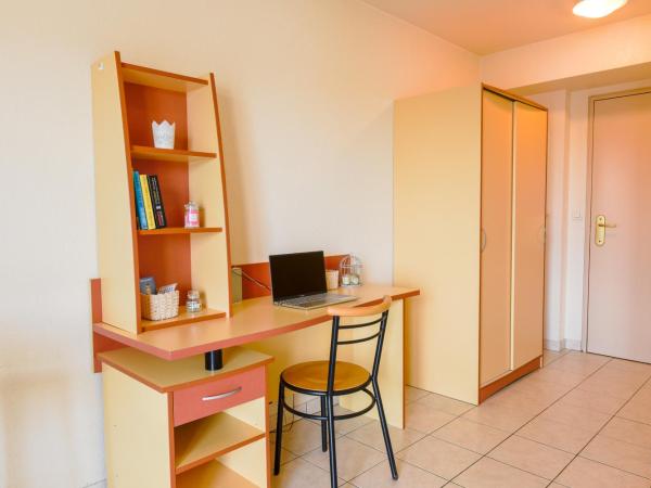 Résidence Columba - Apparts meublés Agen Sud : photo 5 de la chambre studio lit double avec balcon