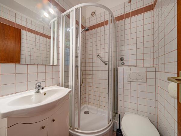 Hotel Bobbio : photo 3 de la chambre chambre double ou lits jumeaux avec balcon - vue sur montagne