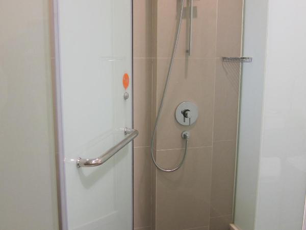 POP! Hotel Diponegoro : photo 3 de la chambre pop! room - smoking