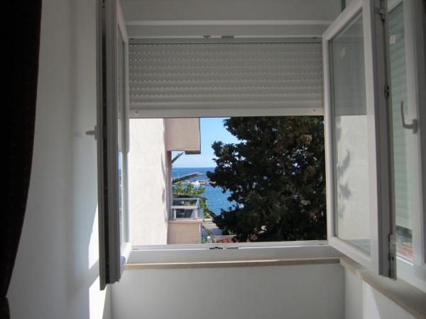 Guesthouse Punta Mira - Beachfront : photo 8 de la chambre chambre lits jumeaux - vue sur mer