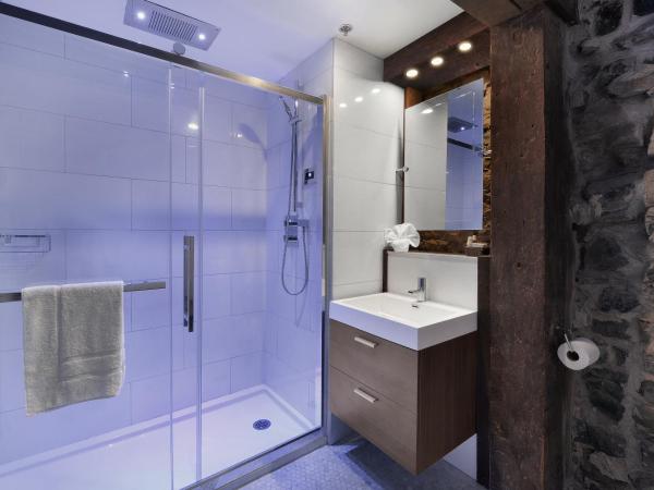 Hotel Épik Montréal : photo 5 de la chambre chambre lit king-size supérieure