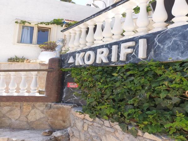 Room in Apartment - Breath taking views adults only : photo 5 de la chambre chambre familiale