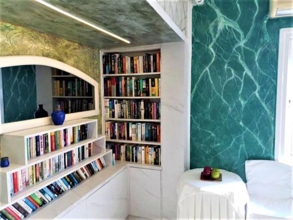 Room in Studio - Suite 21 full view Adults Only : photo 3 de la chambre chambre triple