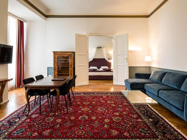 Boutique Hotel Dom - Rooms & Suites : photo 10 de la chambre chambre double supérieure