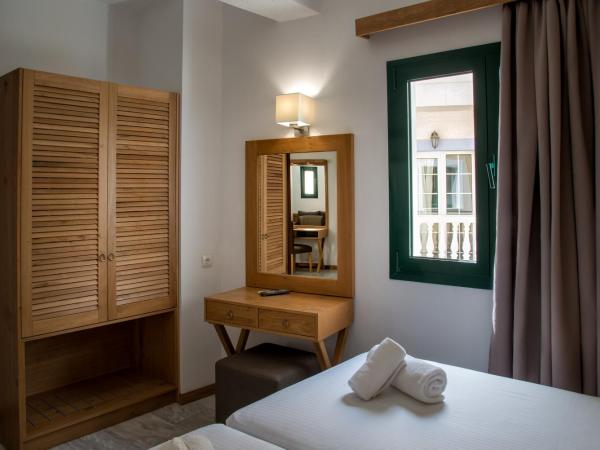 Porto Greco Village Beach Hotel : photo 3 de la chambre suite 1 chambre 