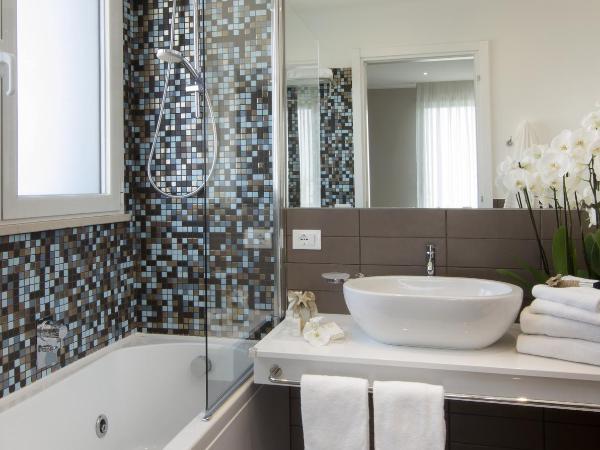 Hotel Biancamano : photo 4 de la chambre chambre double ou lits jumeaux deluxe - vue sur mer