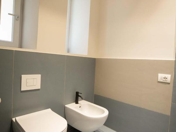 Napoli è....... By Dimorra : photo 5 de la chambre chambre triple avec salle de bains