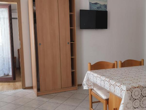 Apartments Galic Omis : photo 3 de la chambre suite avec balcon