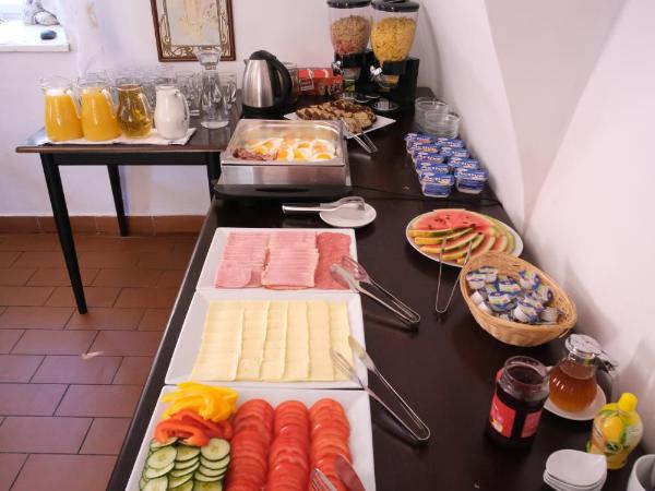 Pension Rosa : photo 8 de la chambre chambre triple