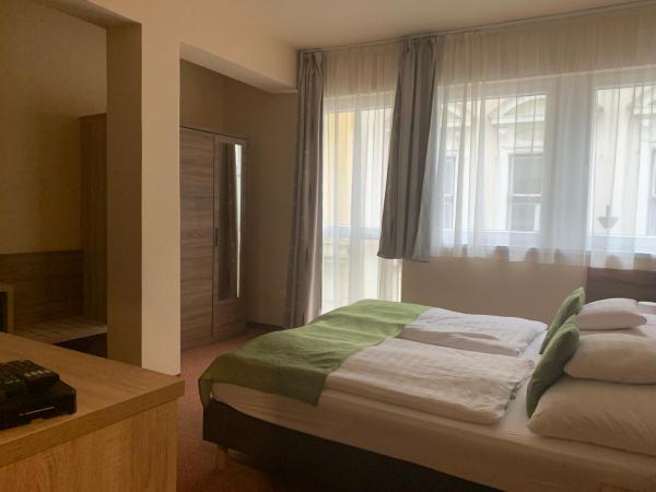 Centrooms Eger : photo 10 de la chambre chambre double ou lits jumeaux standard